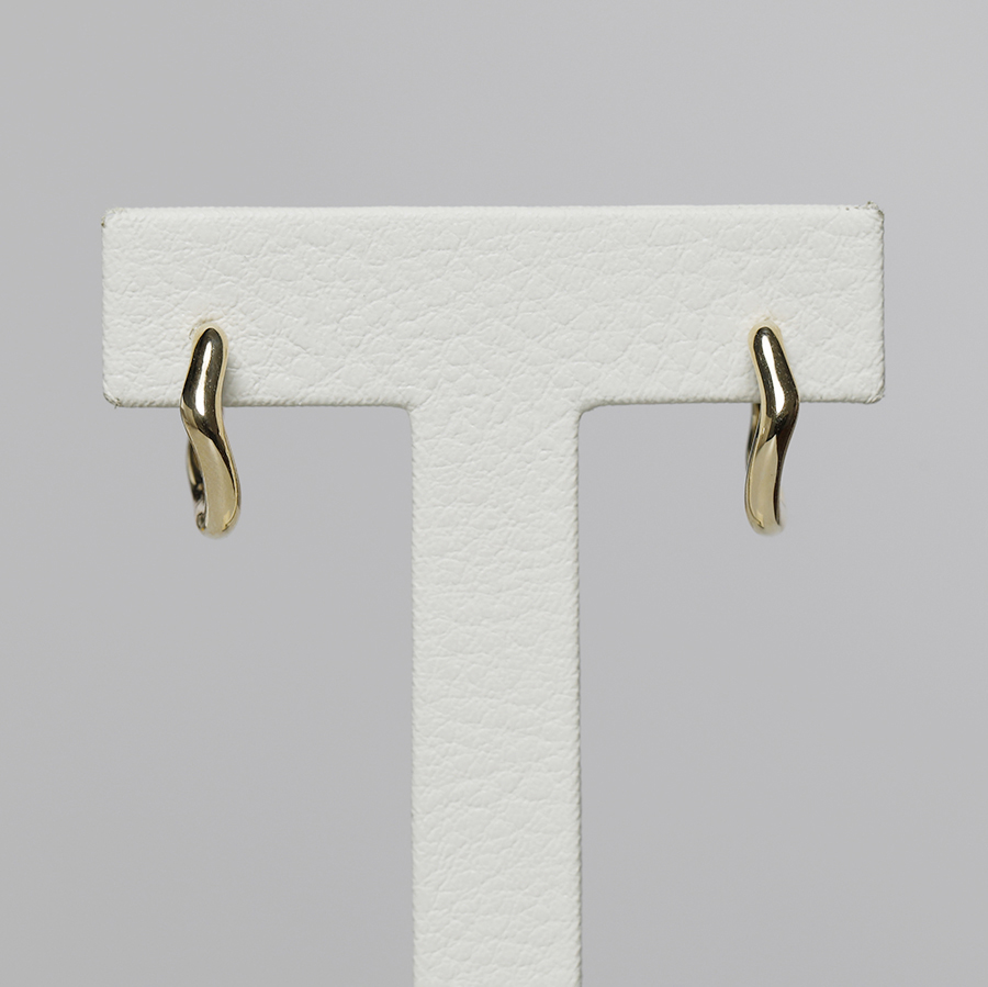 ǰ 